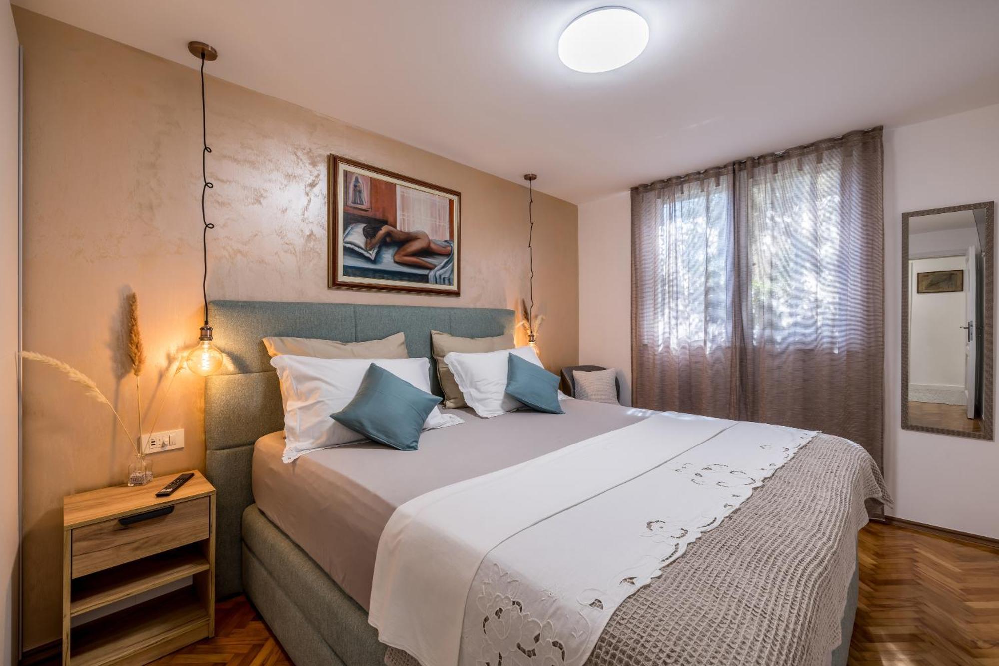 Olive Shade - Apartment Near The Beach สปลิท ภายนอก รูปภาพ