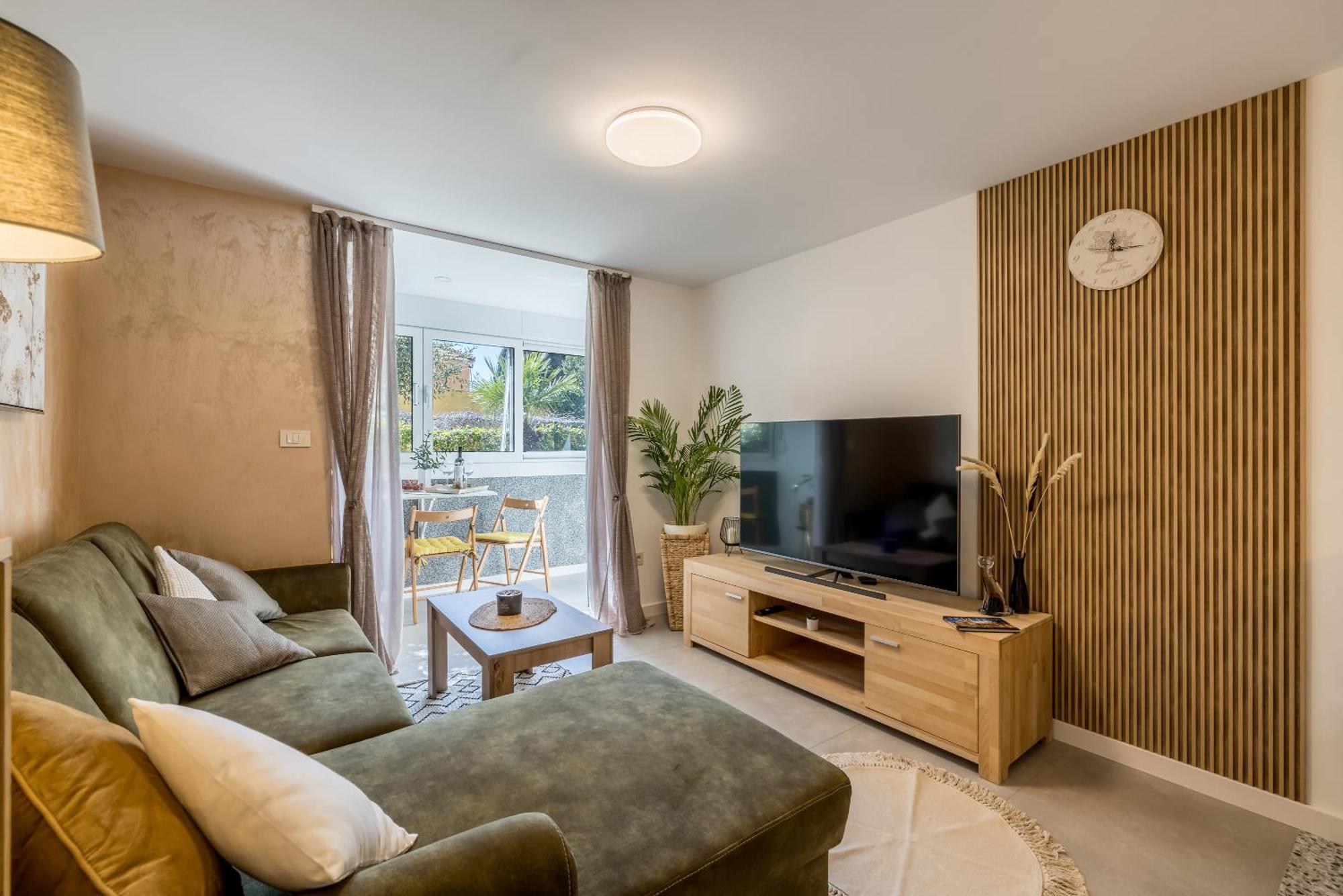 Olive Shade - Apartment Near The Beach สปลิท ภายนอก รูปภาพ