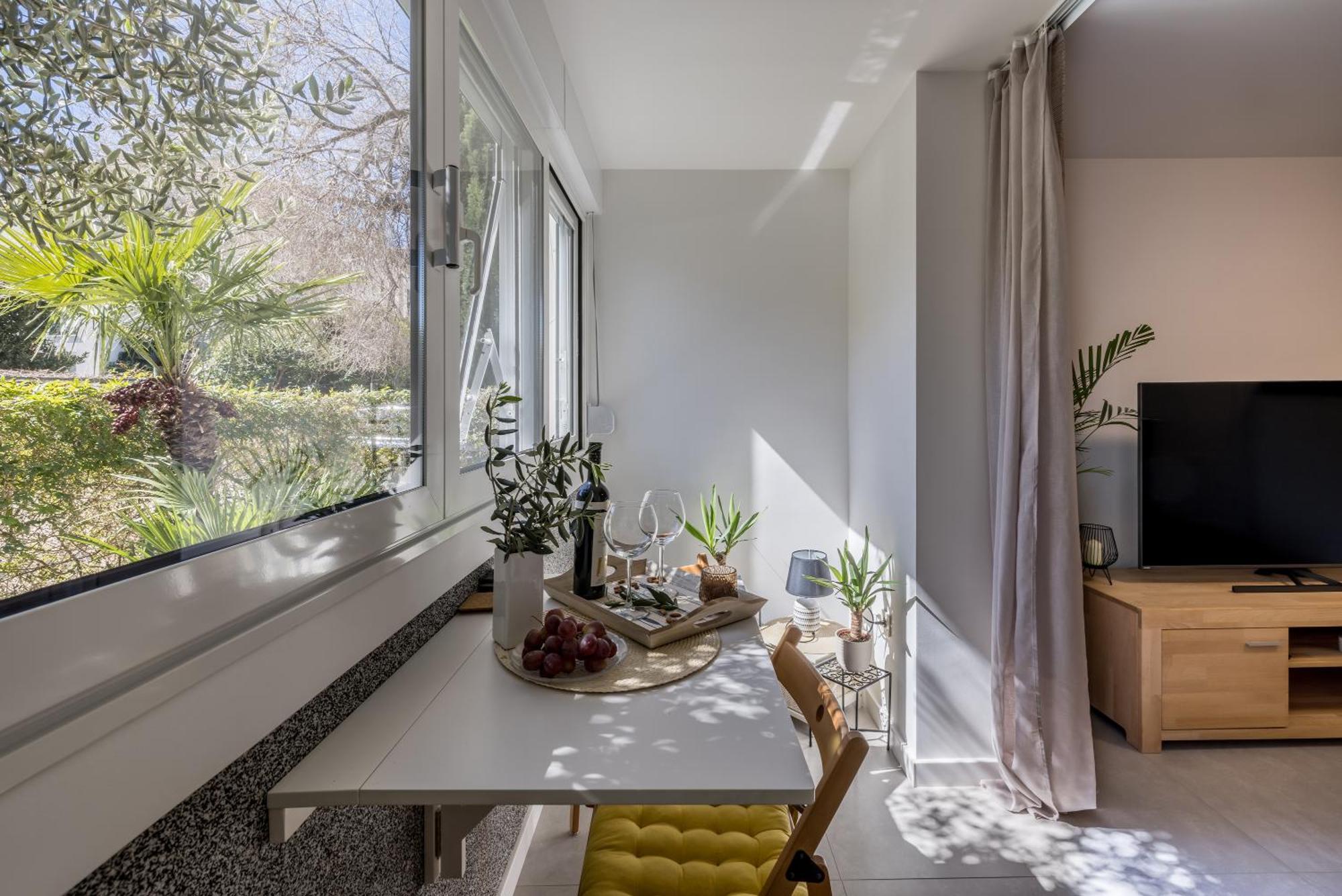 Olive Shade - Apartment Near The Beach สปลิท ภายนอก รูปภาพ